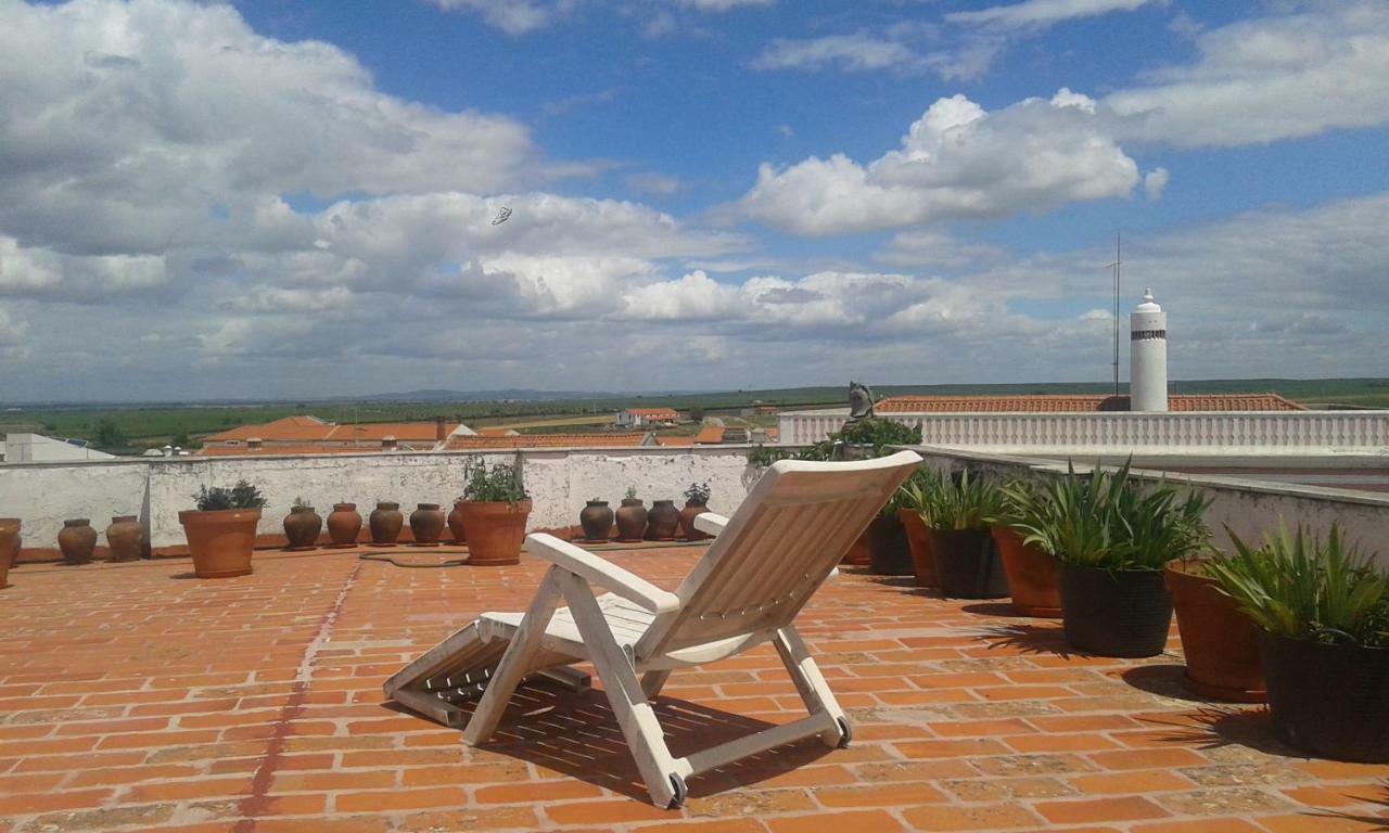 Patio Das Flores Ferreira Do Alentejo Esterno foto